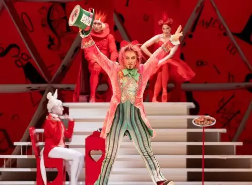 RBO2627BalletAlicesAdventuresinWonderland_134378490724144687_big-cine_deskt.webp