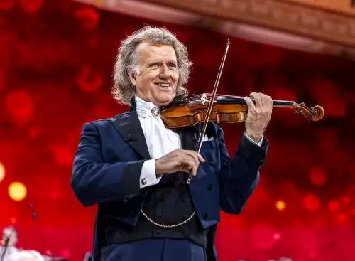 AndrC3A9Rieus2026ChristmasConcertLetItSnow_134317927776504613_big-cine_deskt.webp