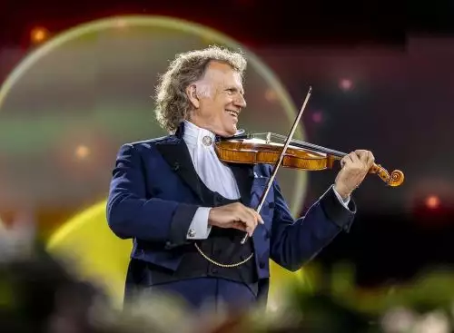 AndrC3A9Rieus2026SummerConcertVivaMaastricht_134253894736019039_big-cine_deskt.webp
