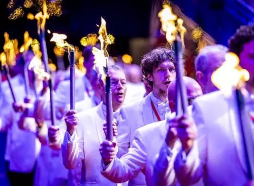 AndrC3A9Rieus2026ChristmasConcertLetItSnow_134317927784188632_big-cine_deskt.webp