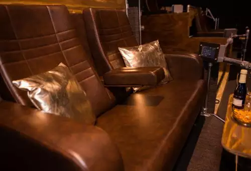 HW_VIP_feb_2015_groot-8-cine_deskt.webp